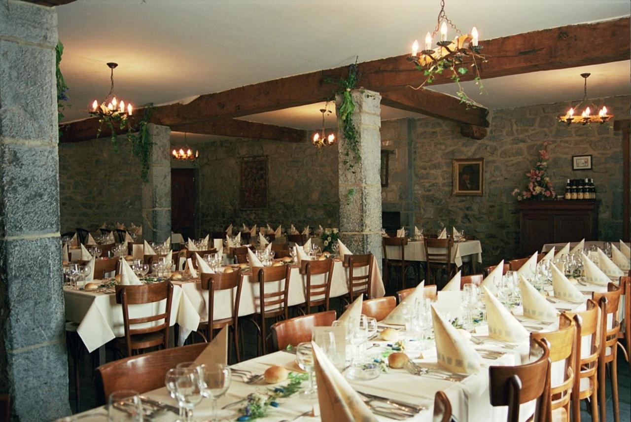 Hotel La Vieille Tour Hotton Zewnętrze zdjęcie